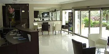 Festa Apartamentos レスタルティット